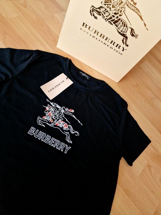 Tricouri bumbac Burbbery, new model, logo brodat, diverse marimi