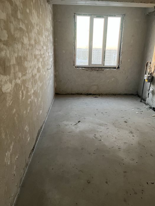 shaxar markazidan 1 xonali  kavartira 7-qavatdan 56m2