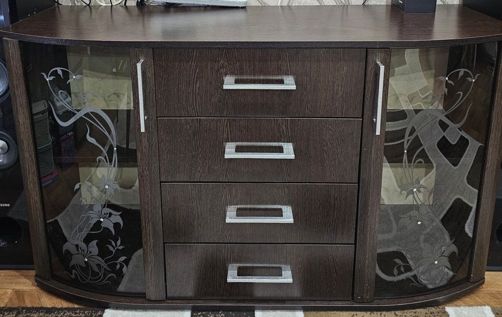 Комод ( два комода)