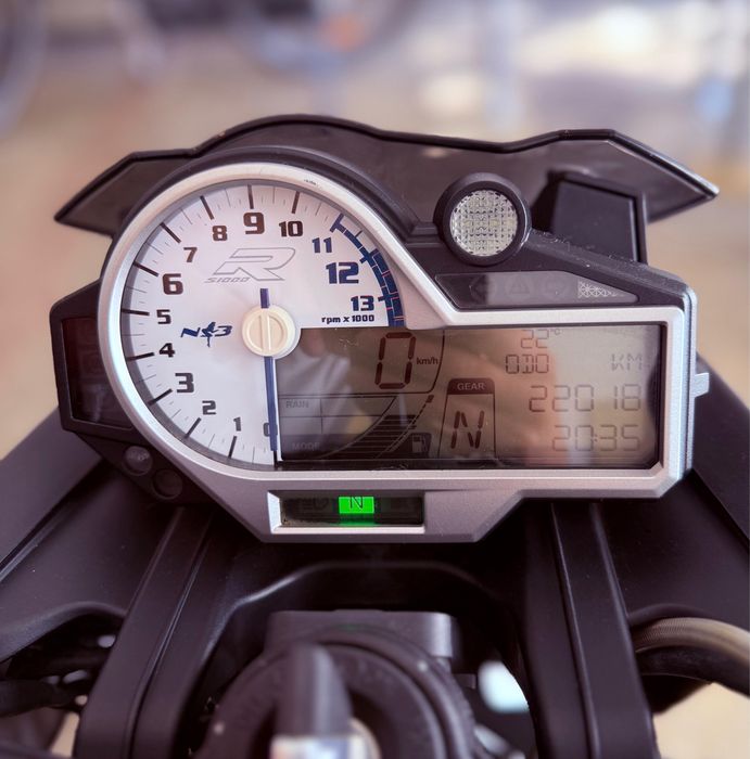 Motocicleta BMW S1000R 2015