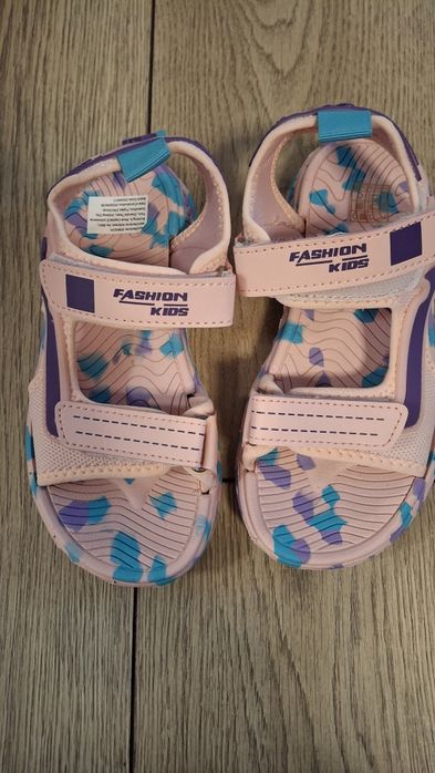 Детски сандали размер 31.5