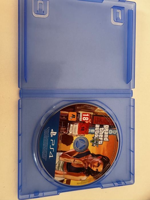 PS4 + consola + jocuri