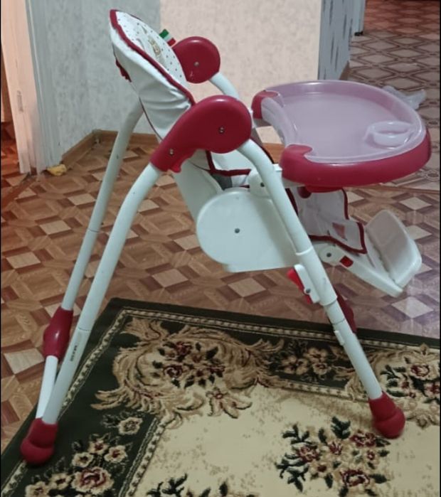 Детский стол в хорошем состоянии