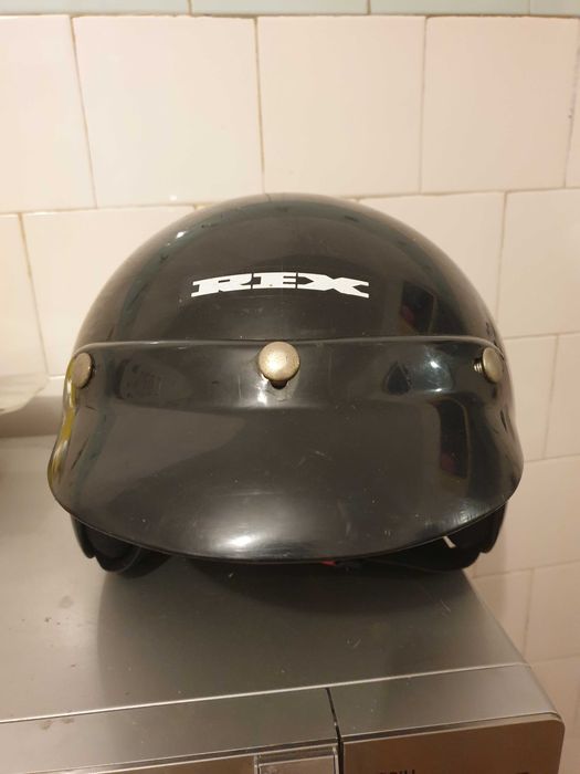 Vând căști moto protecție cap.