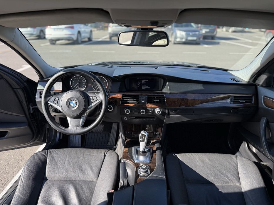 BMW Seria 5 E60 LCI (2009) – Head-Up Display