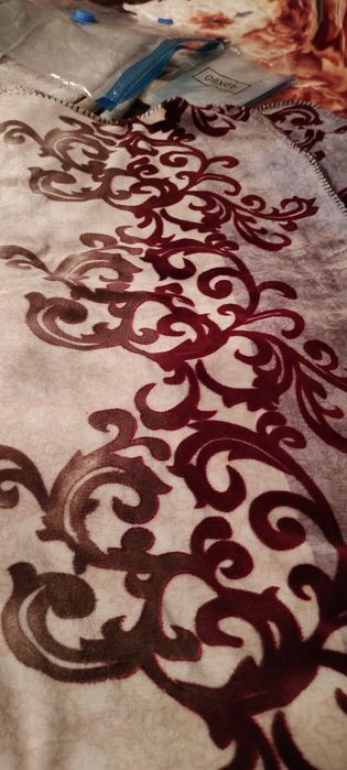 Пледы в хорошем состоянии.