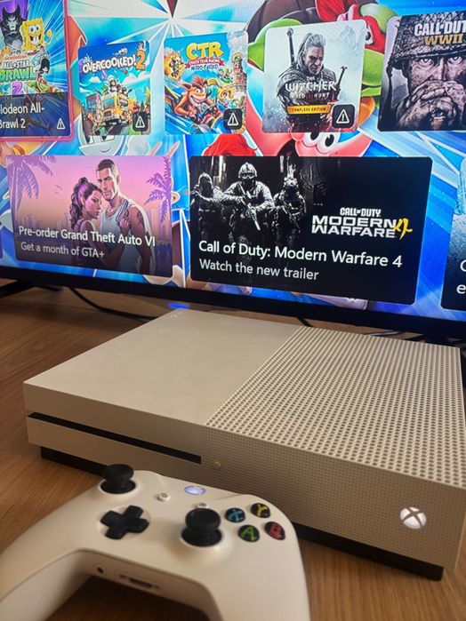Xbox One S 1TB, с Коробкой! Состояние Идеальное
