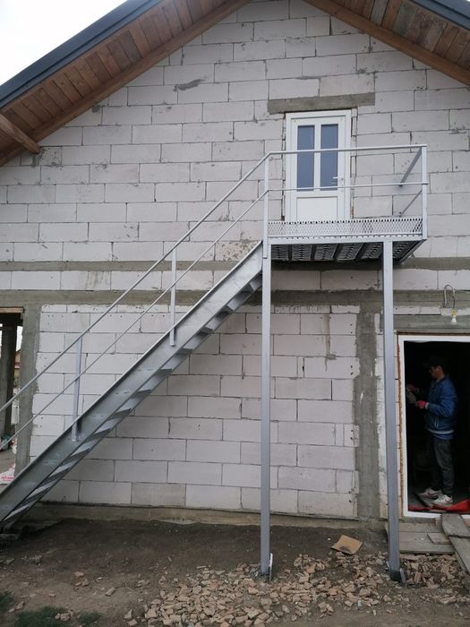 Scări metalice galvanizate