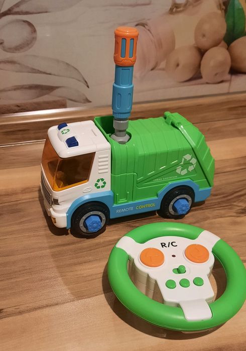 Машина на радиоуправлении