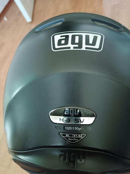 Продавам мото каска AGV  K3 SV размер XL