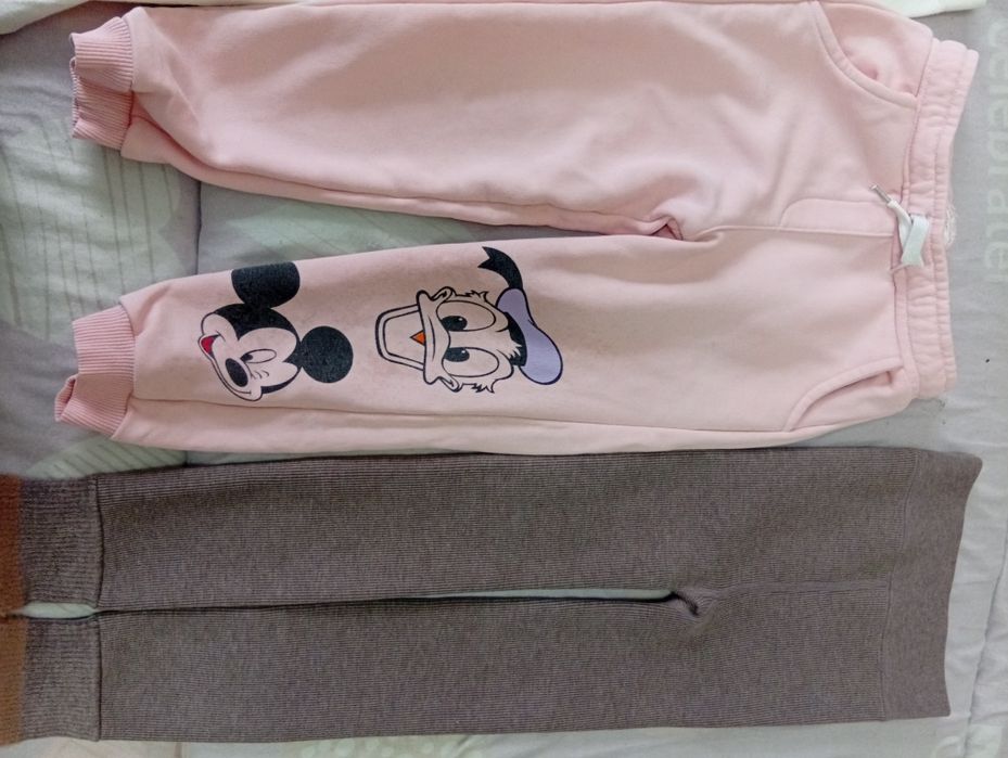 Продам дёшево вещи для девочек.