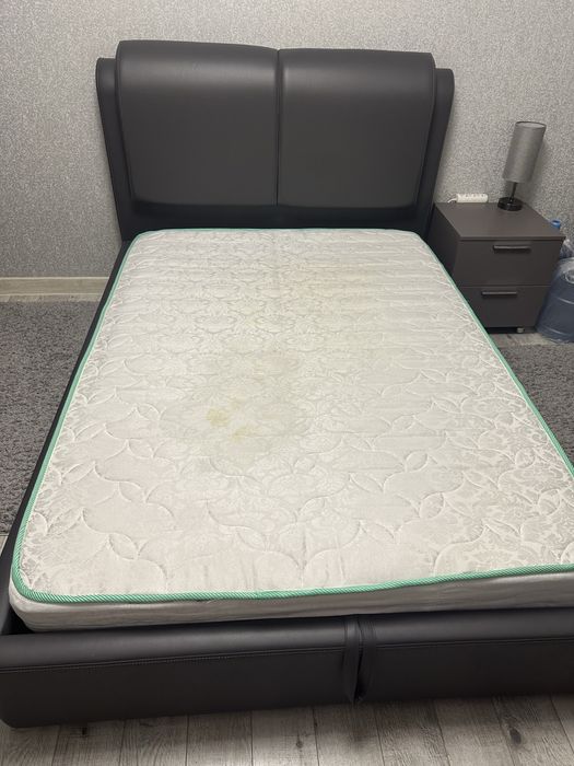 Продам кровать  Б/у