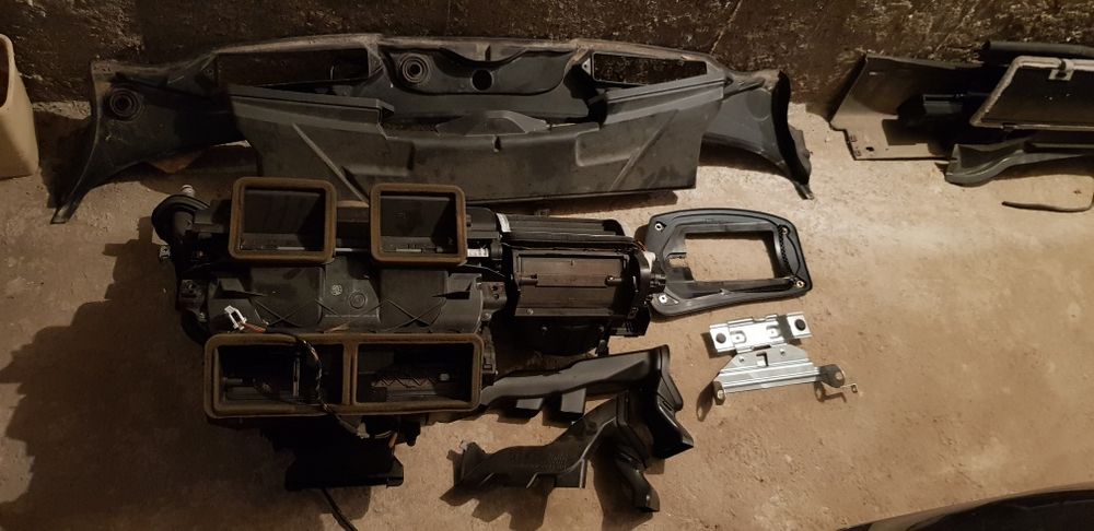 БМВ 320d 163кс е91 на части