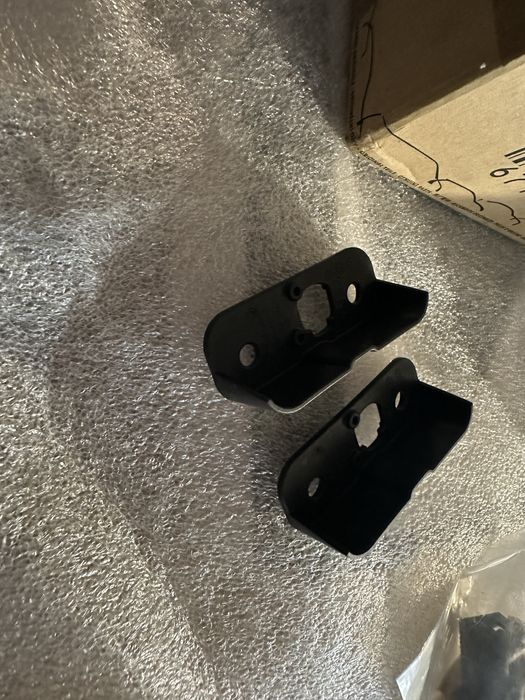 Audi Vw Ауди  скрепители  държачи за камера  7P6.