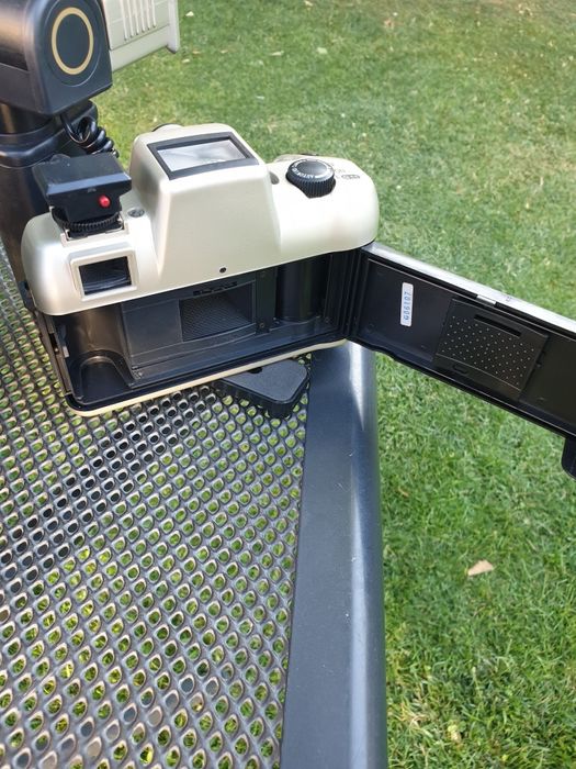 Aparat foto pe film Sony DL2000A + Blitz dedicat | Vintage Functional