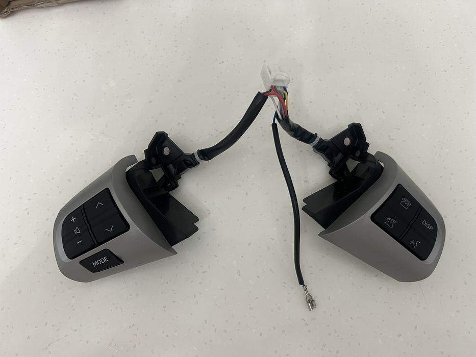 Мультируль  Toyota corolla 2012 года