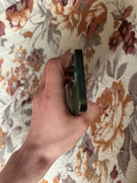 Айфон 13 про.