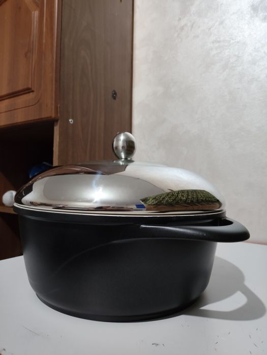 антипригарный казан с утолщенным дном