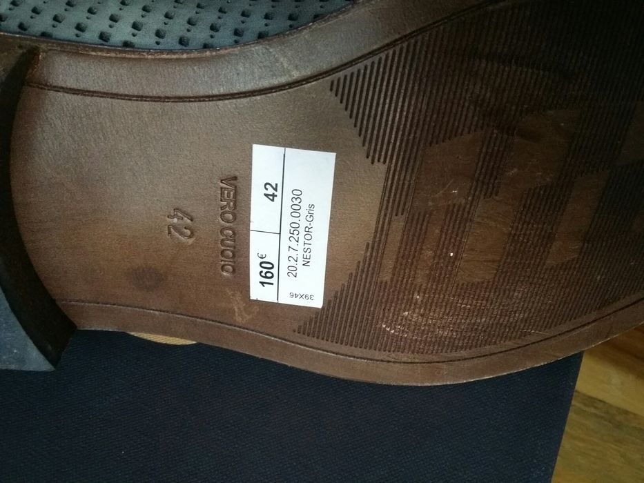 Ghete Pius Gabor din piele naturala. Noi nepurtate, in cutie.