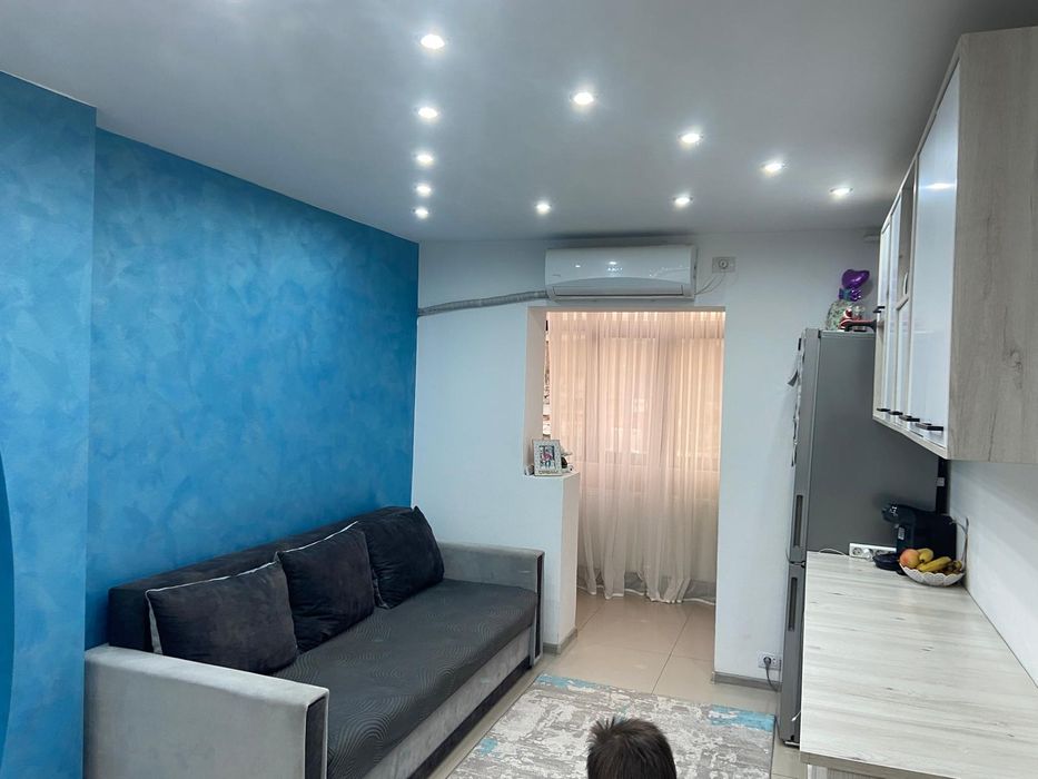 Vând apartament zona centrală