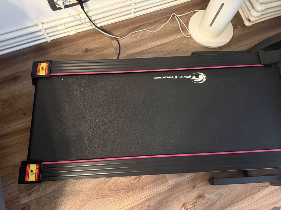 Bandă de alergare electrică FitTronic D100 – pliabilă
