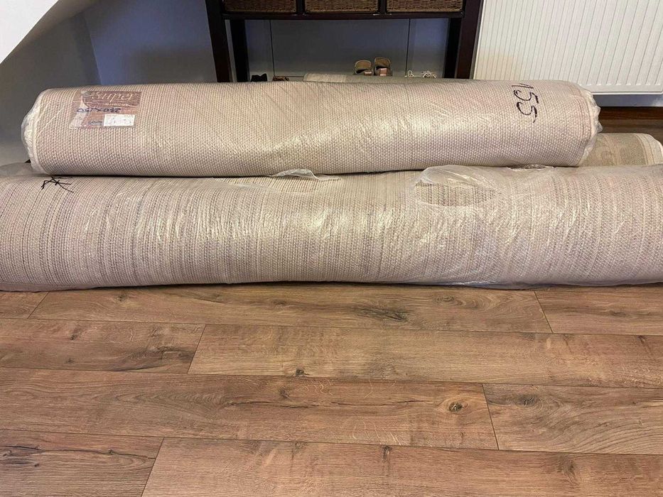 Set doua covoare pufoase cu franjuri