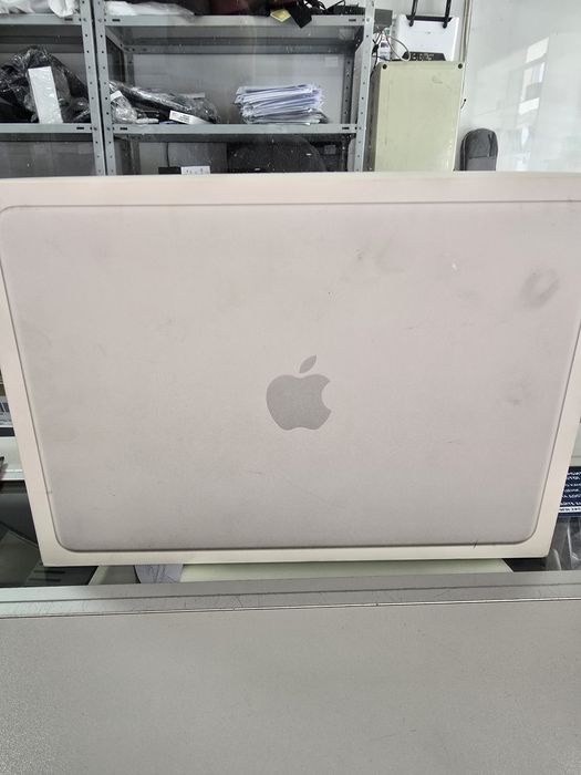 Apple MacBook Neo, Нов
