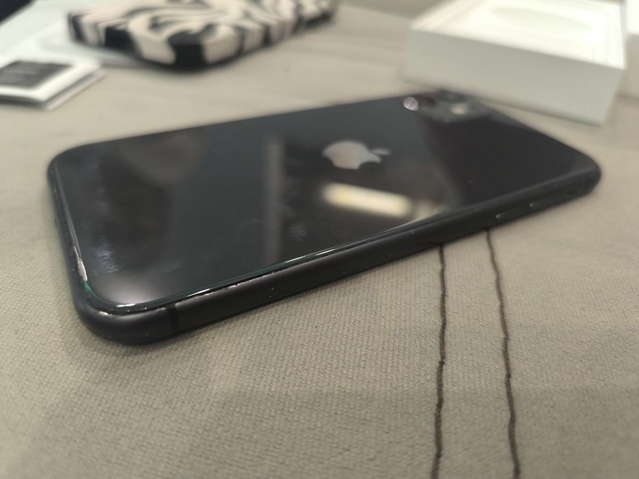 IPhone 11 - 64GB