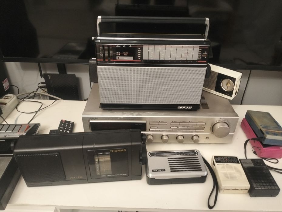 Radio rusesc vef 221