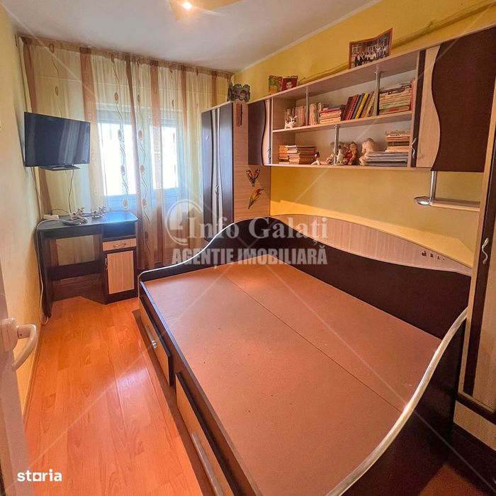 | Apartament cu 3 camere | Micro 17, Str. Oltului |