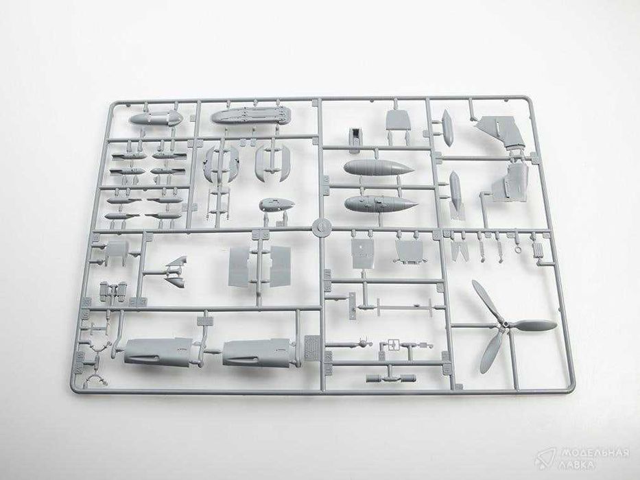 Сборная модель самолета Мессершмитт Bf 109 G-6 (Звезда, 1/48)