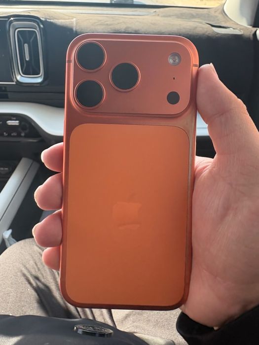 Iphone 17 pro 256gb orange