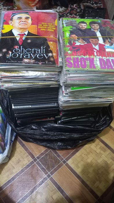 дислар сотилади.