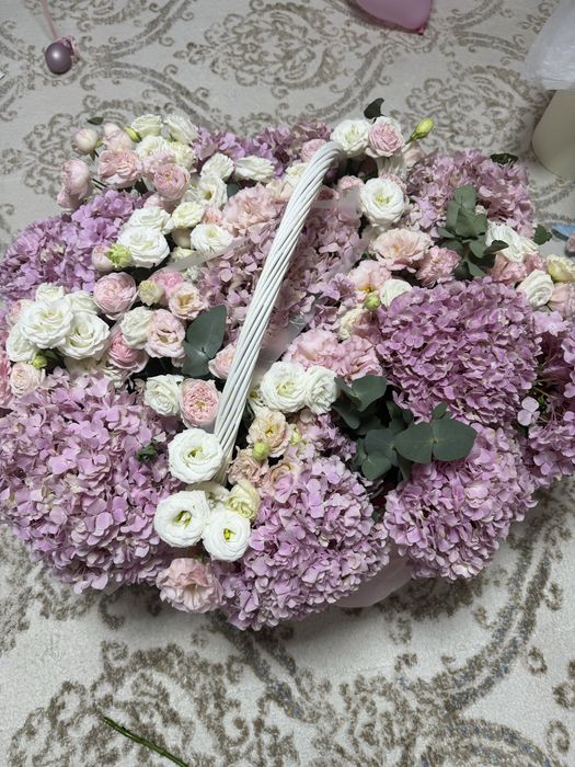 Букет цветов……..