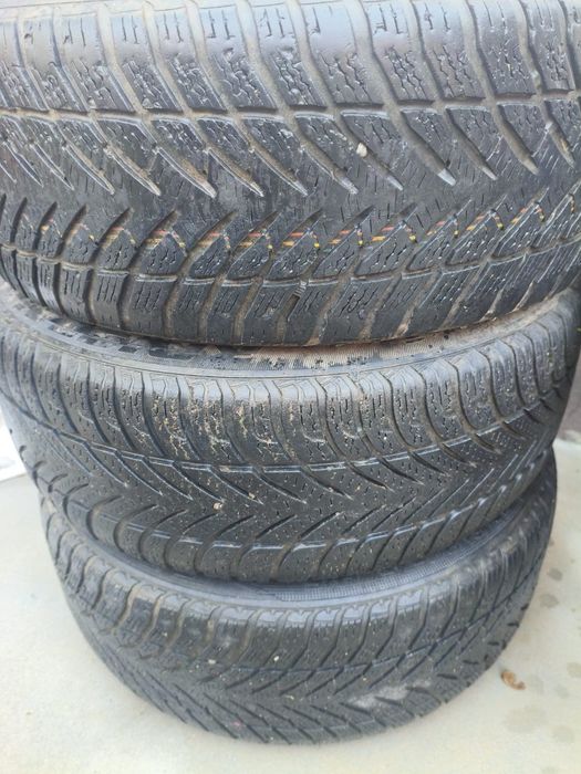 Jante golf 4 5×100 cu cauciucuri de iarna vând sau schimb cu ceva 5×112