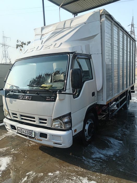 Isuzu furgon sotiladi