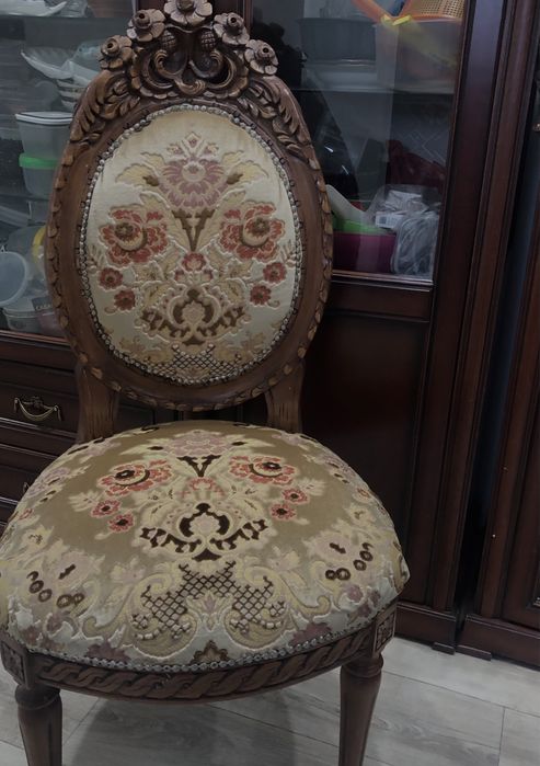 Продам стулья Дуб