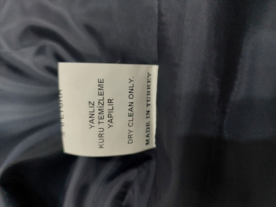 Продаётся костюм женский