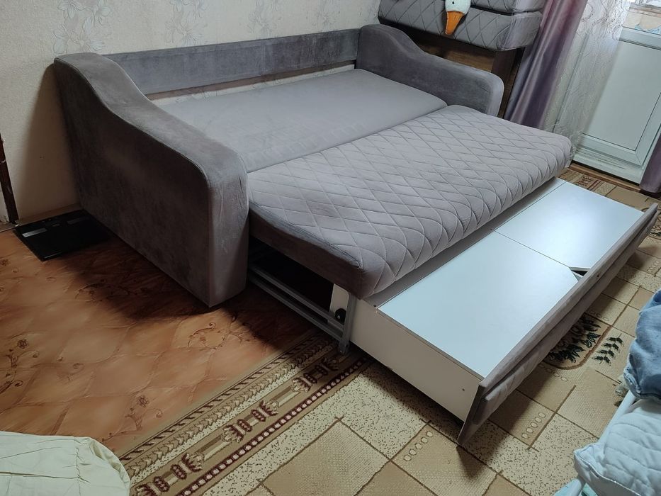 Продам диван в хорошем состоянии