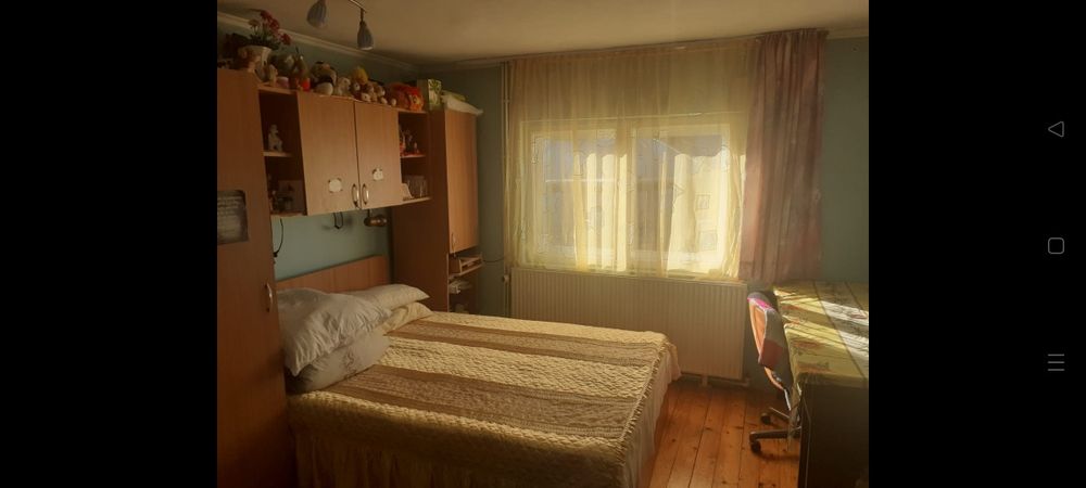 Casa cu  teren si  livada in Albeștii de Muscel