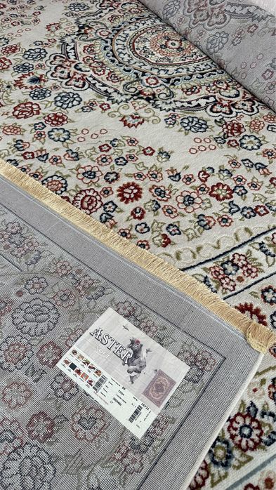 Продам ковры в районе Универмаг