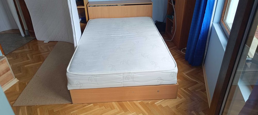 Продавам легло Приста с матрак