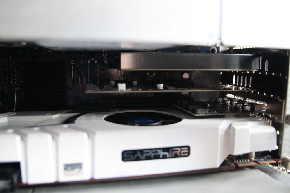 Apple Mac Pro A1186  emc 2180