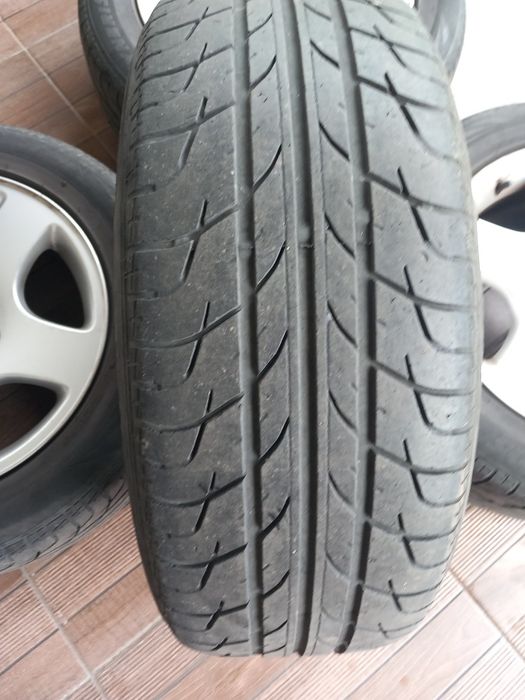 4buc x Jante aliaj 16" + cauciucuri vară 215/55 R16