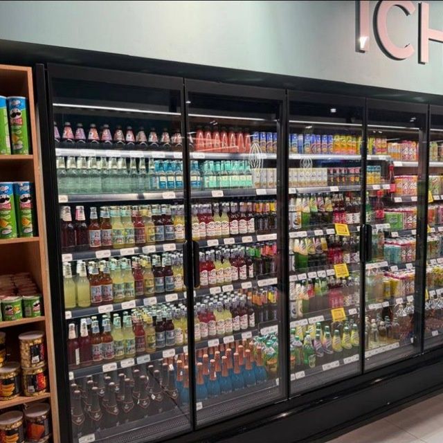 Vitrina xaladilnik zakazga yasaymiz