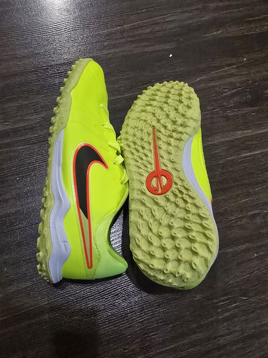 Футболни стоношки Nike Tiempo Legend 10 TF Jr размер 35