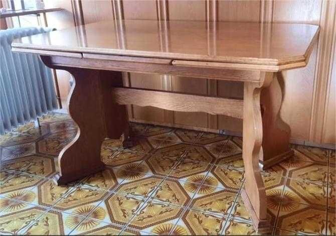 Coltar bucatarie cu masa si 3 scaune lemn masiv!