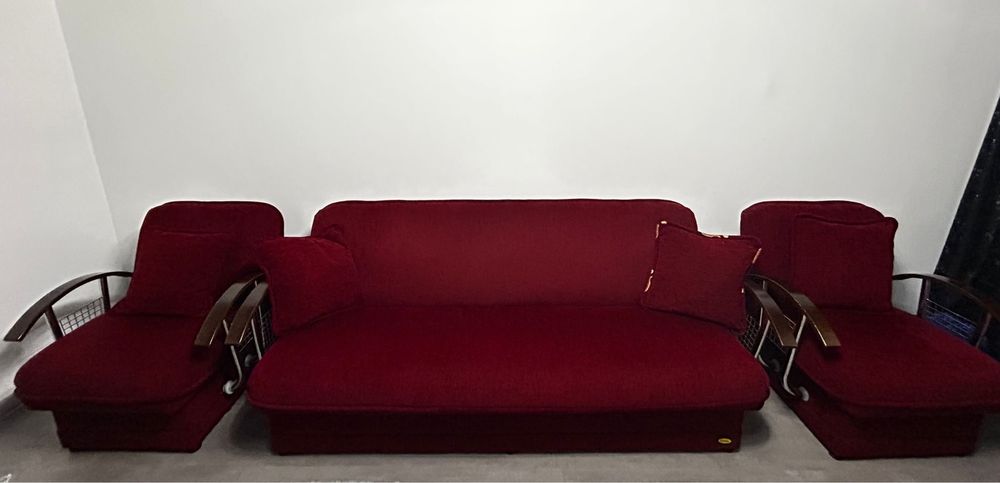 Canapea extensibila si fotolii cu lada de depozitare