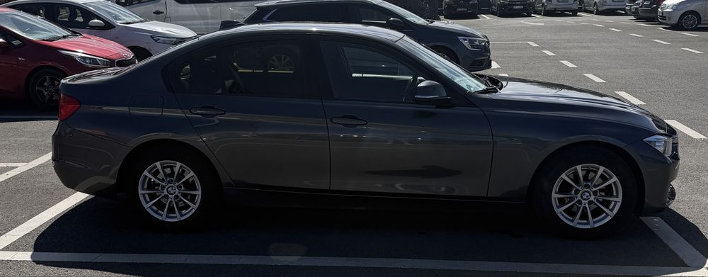 BMW Seria 3 F30 318D