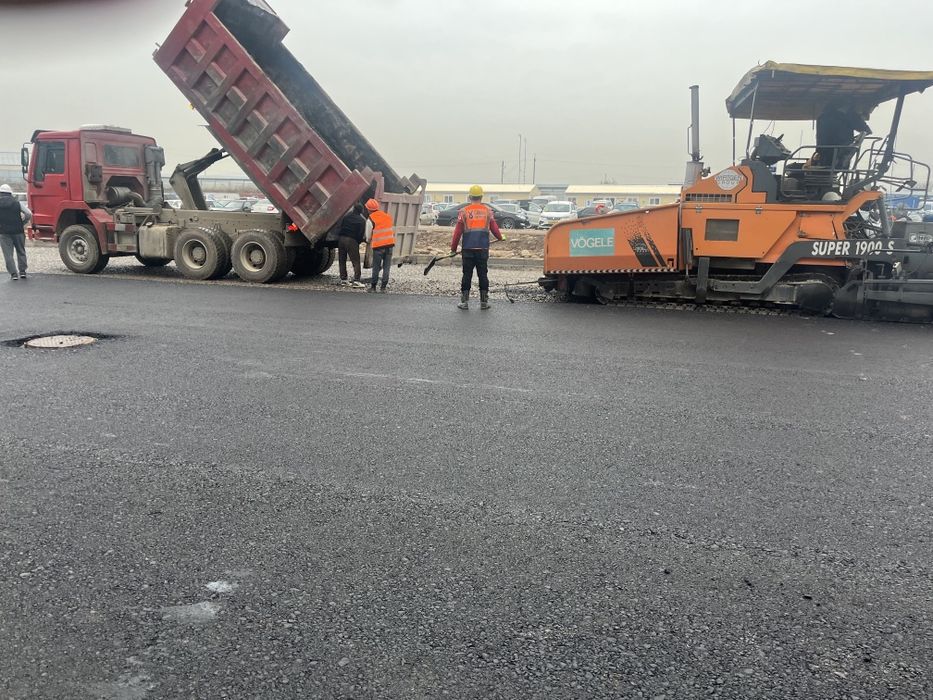 Укладка асфальта.дорожные работы